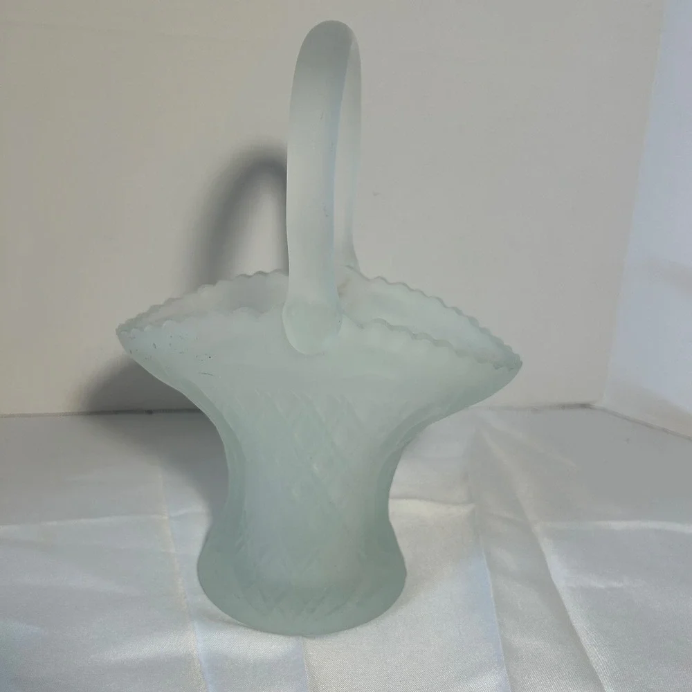 Vintage Frosted Glass Flower Basket Trinket Dish Candy Bowl Handle Etched Design